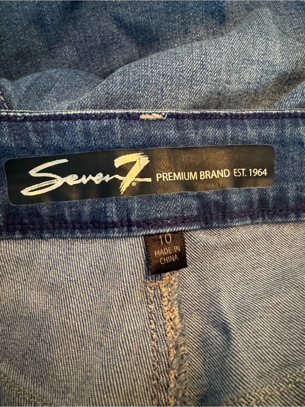 Seven7 Light Blue Slim Straight Jeans with Floral & Bird Embroidery Sz 10 - Picture 8 of 9